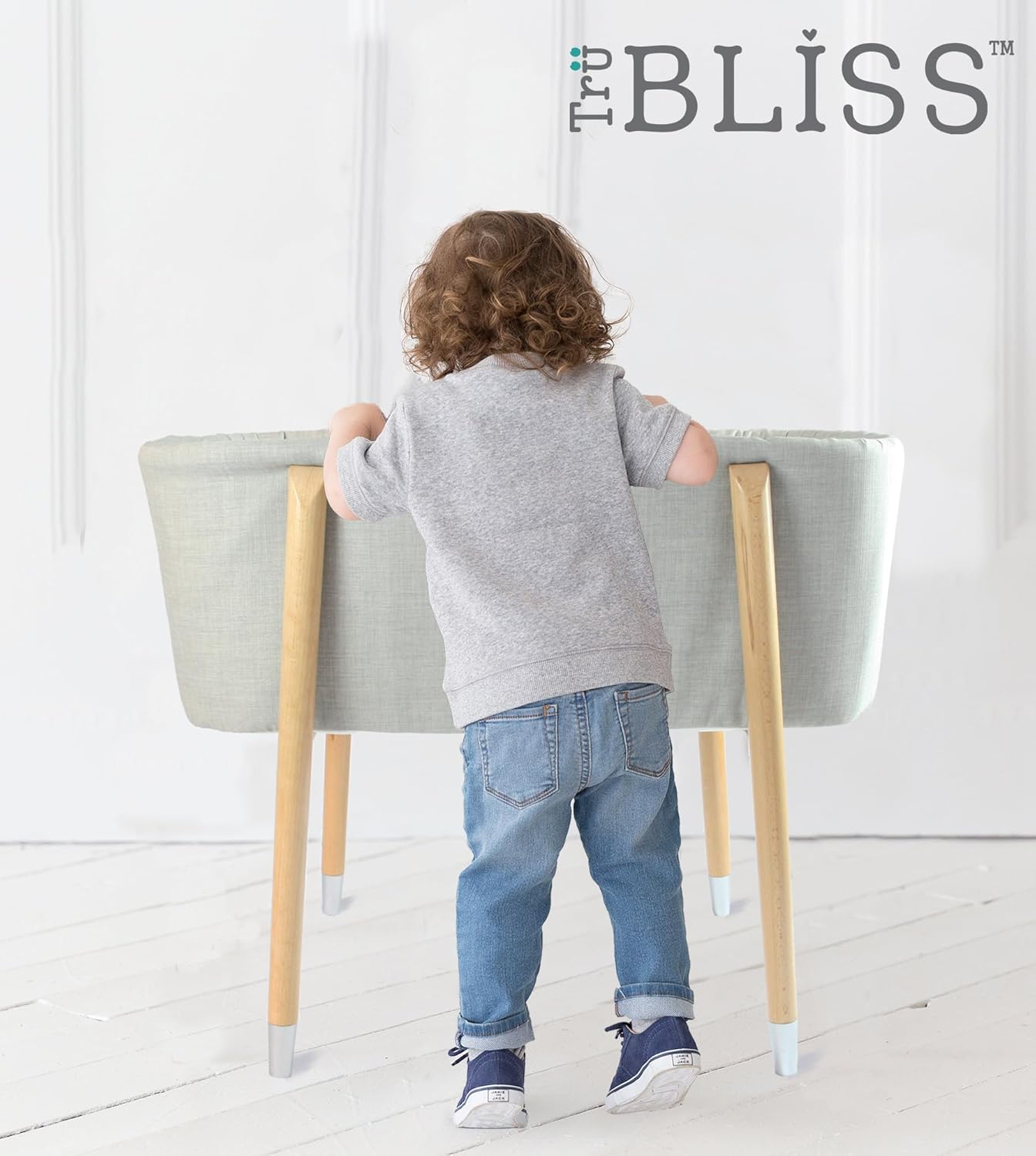 Sova Portable Baby Bassinet, Mid-Century Design with Extra Deep Walls for Newborns and Babies Safety, Includes 2 Fitted Sheets and Padded Mattress (Glacier Grey)