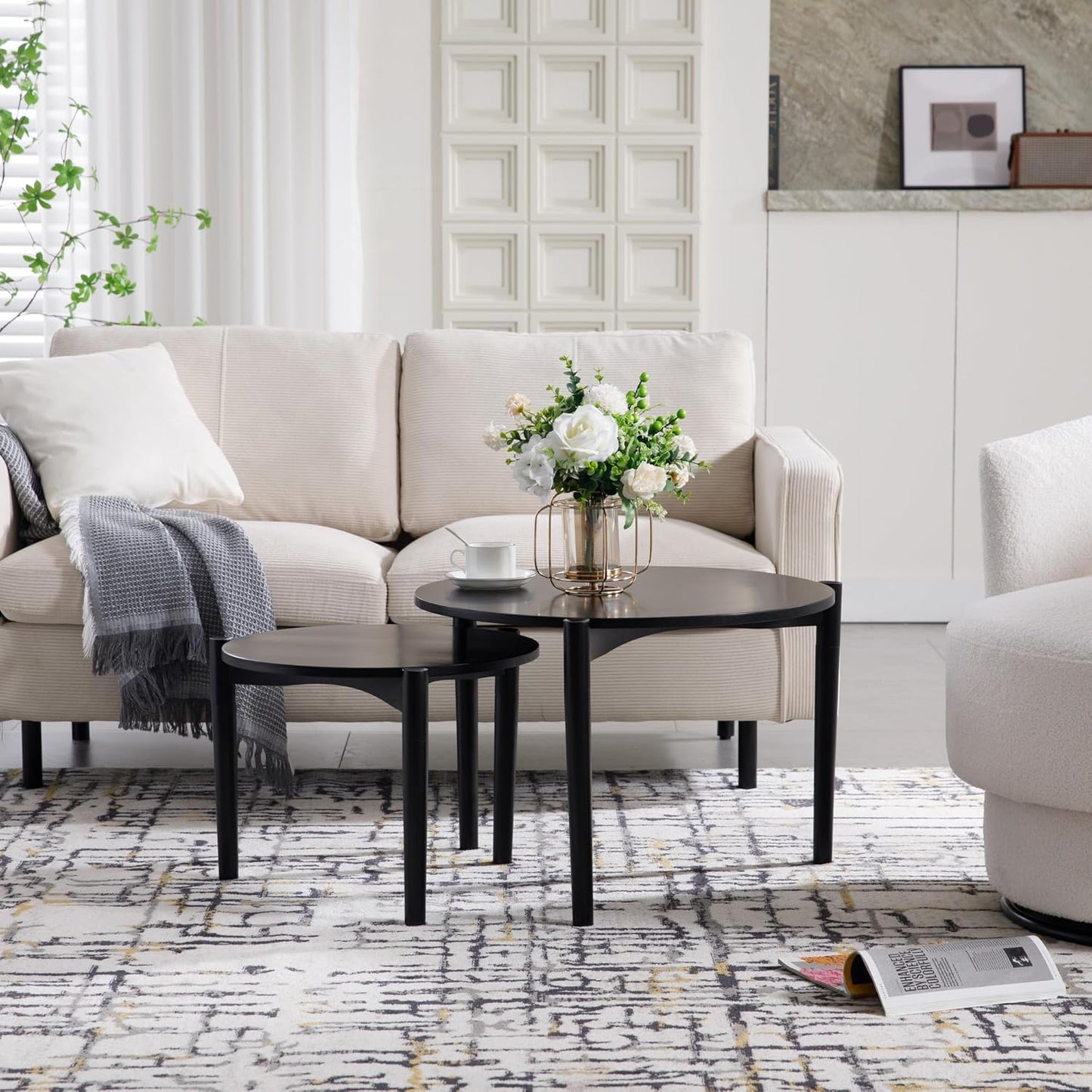 Wooden Round Modern Nesting Coffee Set of 2, Round End Table Side Table, Stacking Living Room Accent Tables for for Living Room Bedroom Balcony, Black